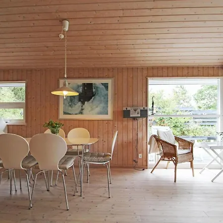 Fasti - 300m From The Sea By Interhome